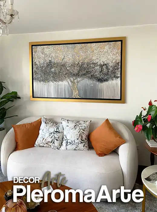 Observamos cuadros elegantes para una sala muy bien decorada, los cuadros para sala han sido creados por Pleroma Arte para uno de sus clientes